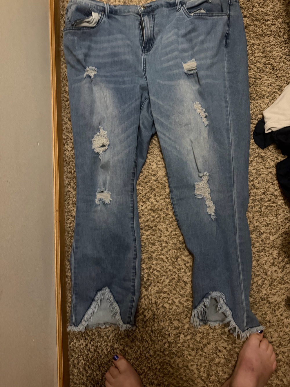 VENUS Light Blue Distressed Womenβs Jeans with Frayed V Hem